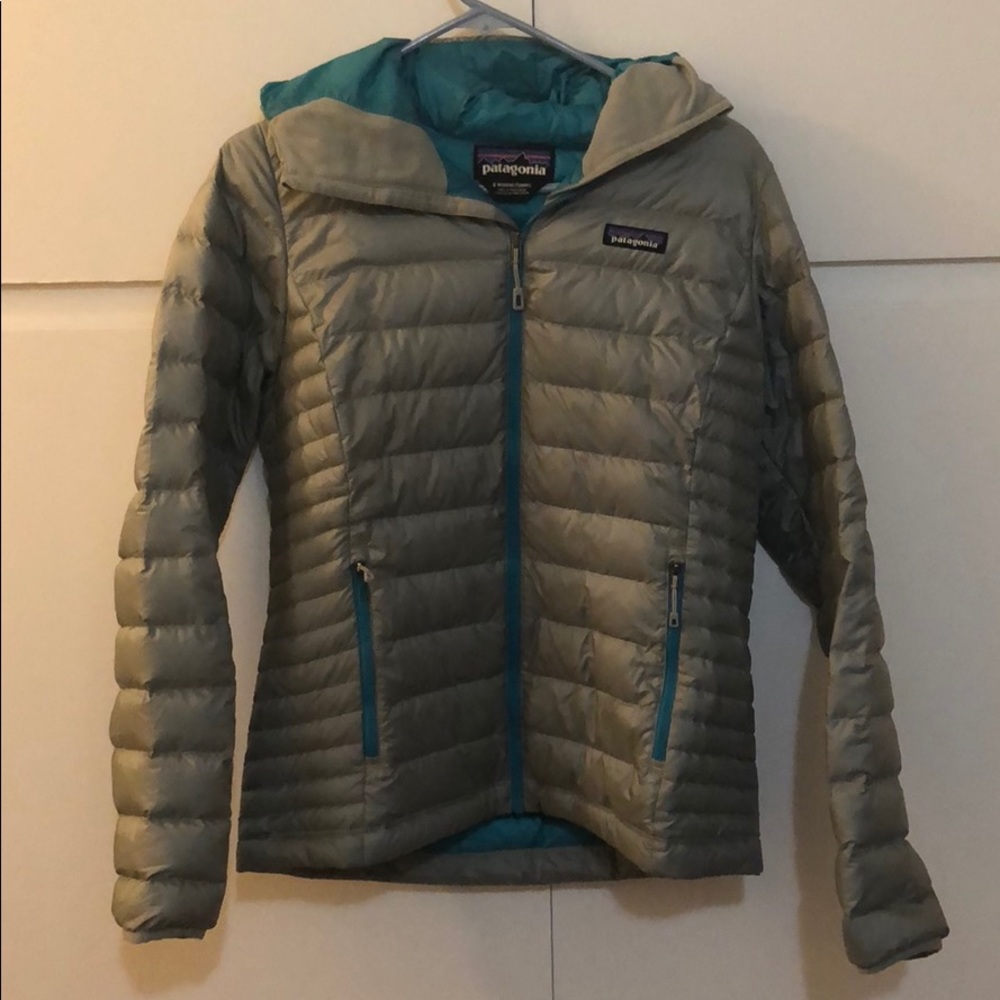 Patagonia down jacket zip up grey and blue